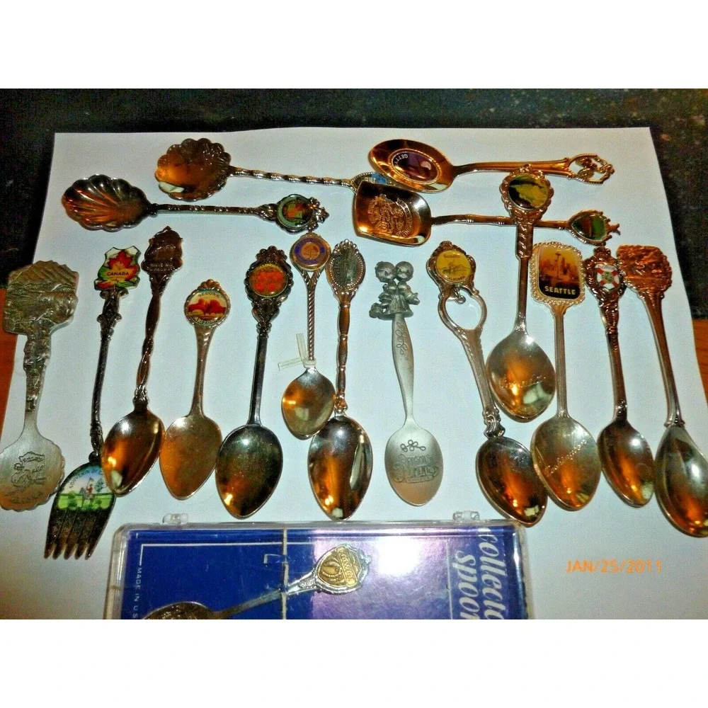 Vintage Souvenir Collector Spoon Lot 15pc Hawaii Alaska Seattle Precious Moments